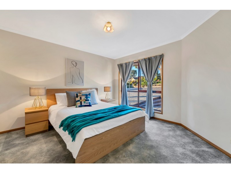 53 Glendale Avenue, Flagstaff Hill SA 5159