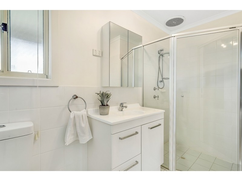 1 Bellaview Road, Flagstaff Hill SA 5159