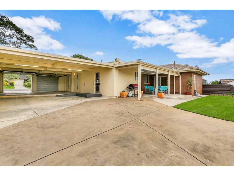 1 Bellaview Road, Flagstaff Hill SA 5159