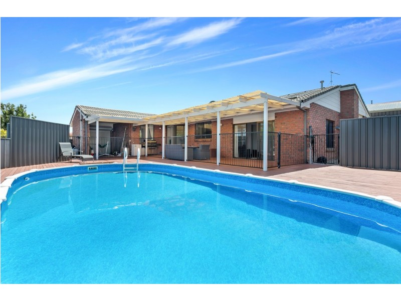 24 Vennachar Drive, Hallett Cove SA 5158