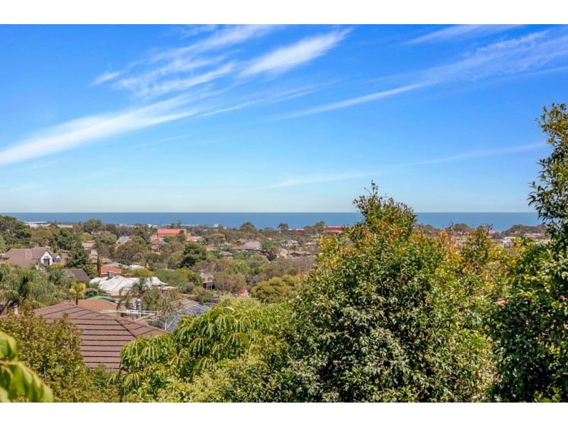 24 Vennachar Drive, Hallett Cove SA 5158