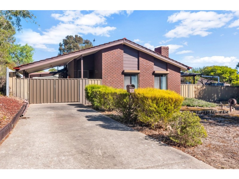 3 Topaz Drive, Flagstaff Hill SA 5159