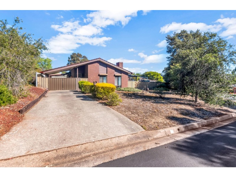3 Topaz Drive, Flagstaff Hill SA 5159