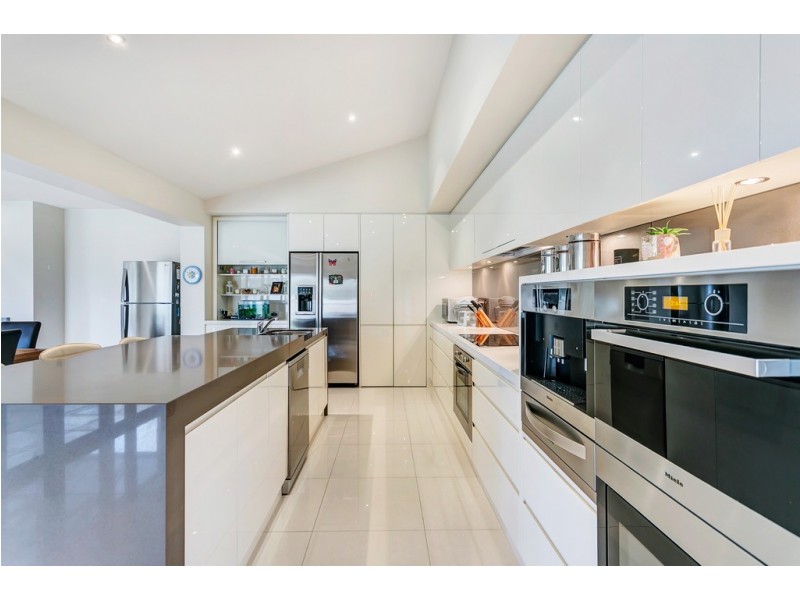 12 Justine Street, Flagstaff Hill SA 5159