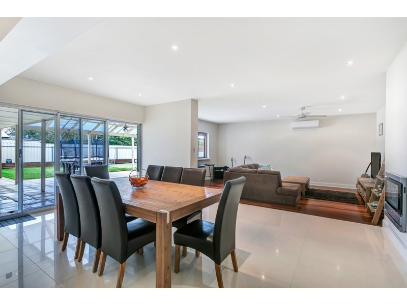 12 Justine Street, Flagstaff Hill SA 5159