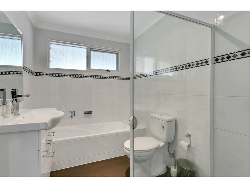 8 Chelsea Avenue, Flagstaff Hill SA 5159