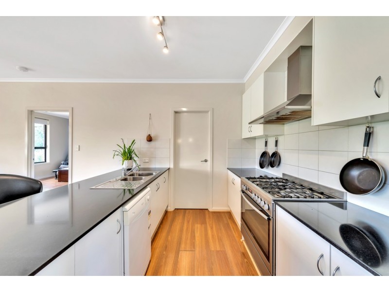 18A Featherstone Drive, Huntfield Heights SA 5163