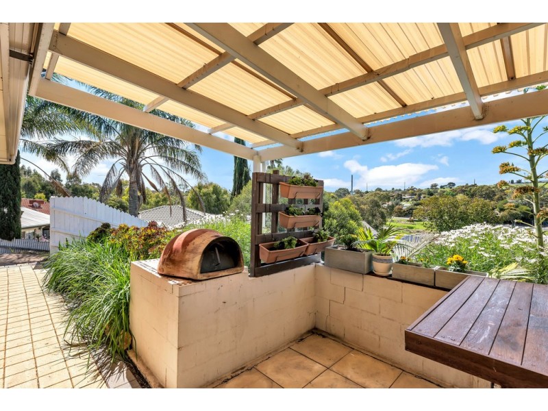 18A Featherstone Drive, Huntfield Heights SA 5163