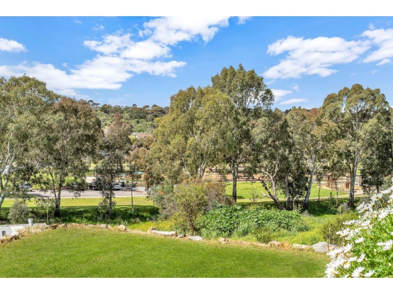 18A Featherstone Drive, Huntfield Heights SA 5163