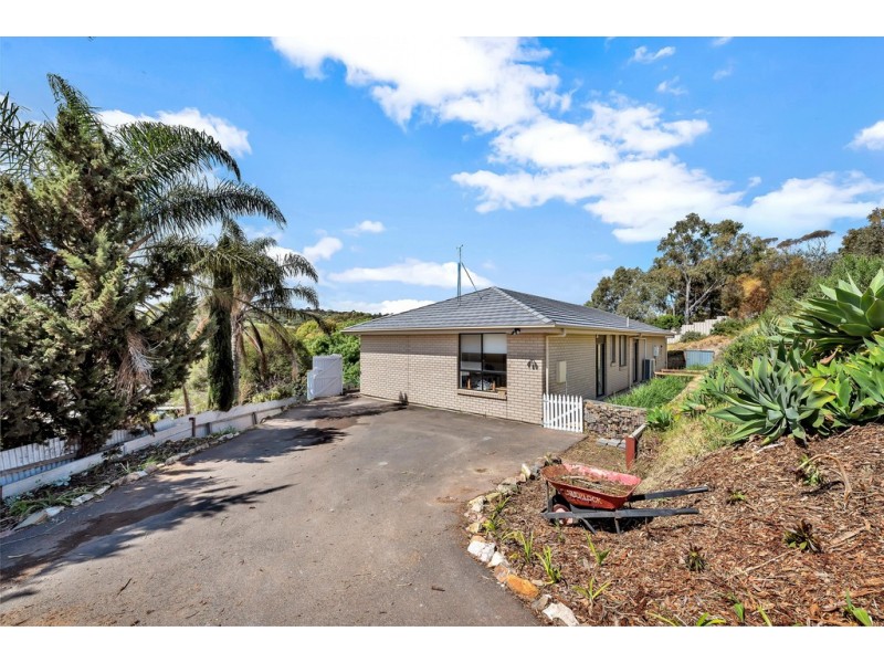 18A Featherstone Drive, Huntfield Heights SA 5163