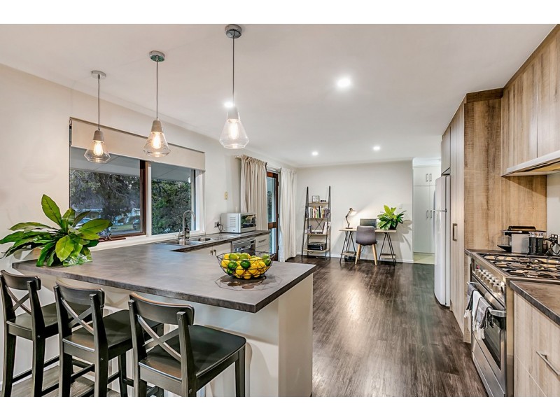 16 Lalina Street, Happy Valley SA 5159