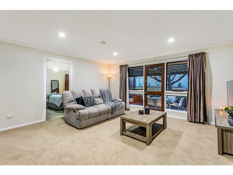 16 Lalina Street, Happy Valley SA 5159