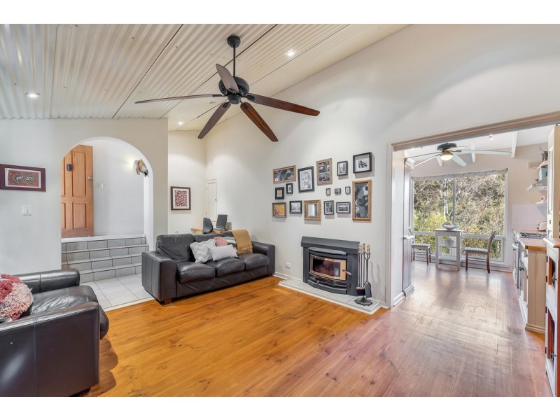 11 Yalpara Street, Eden Hills SA 5050