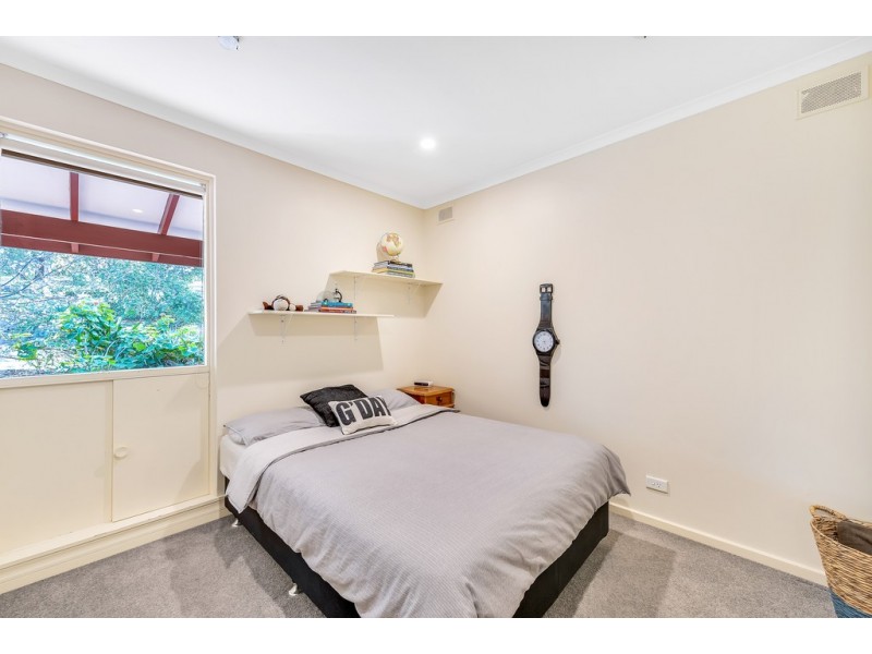 11 Yalpara Street, Eden Hills SA 5050