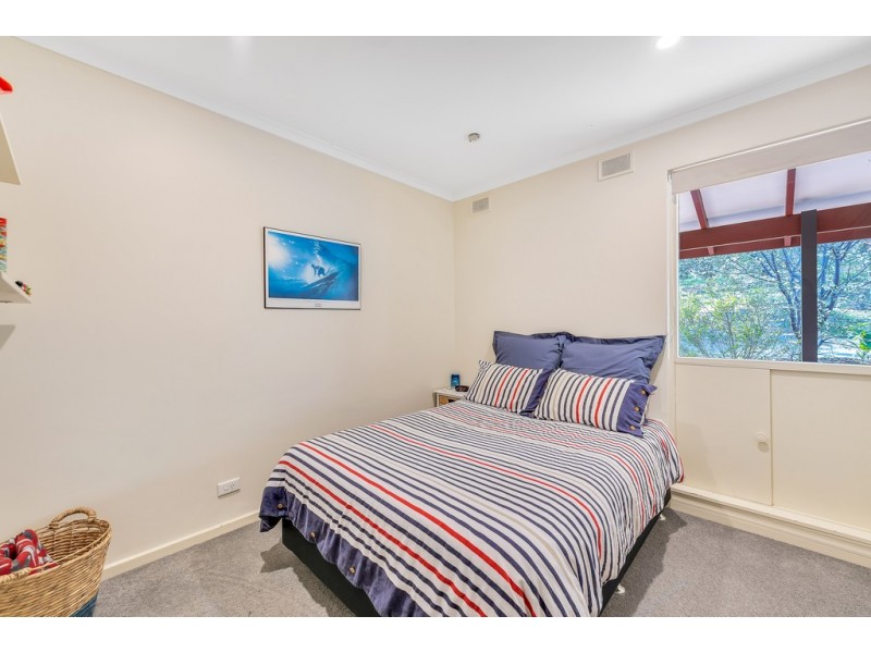 11 Yalpara Street, Eden Hills SA 5050