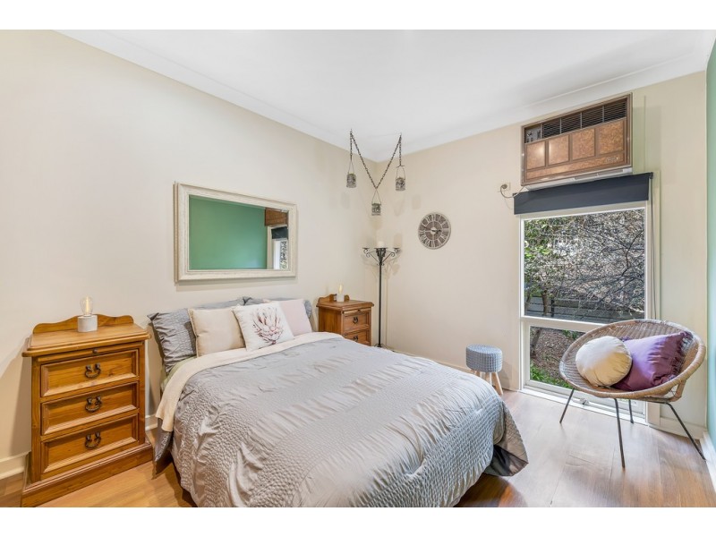 11 Yalpara Street, Eden Hills SA 5050