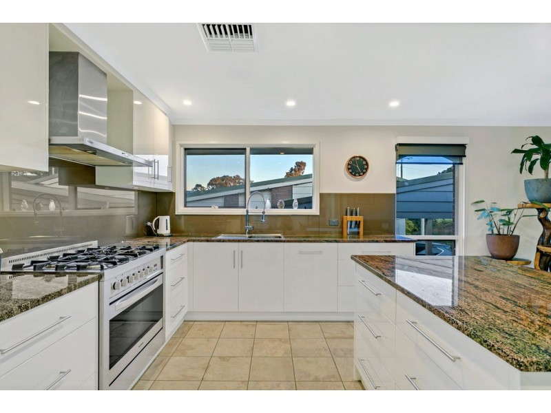 29 Bellavista Road, Flagstaff Hill SA 5159