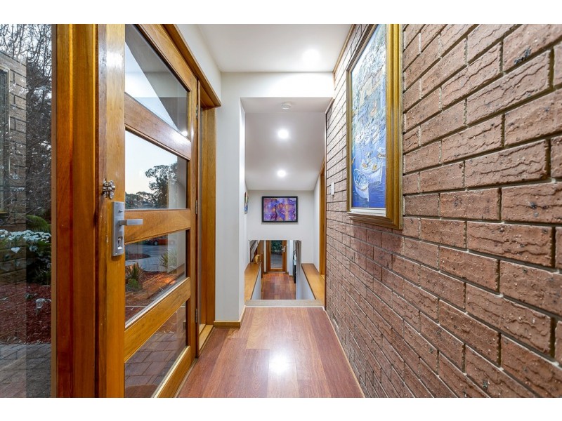 5 Redgum Place, Aberfoyle Park SA 5159