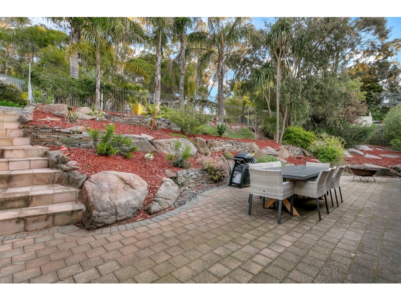 5 Redgum Place, Aberfoyle Park SA 5159