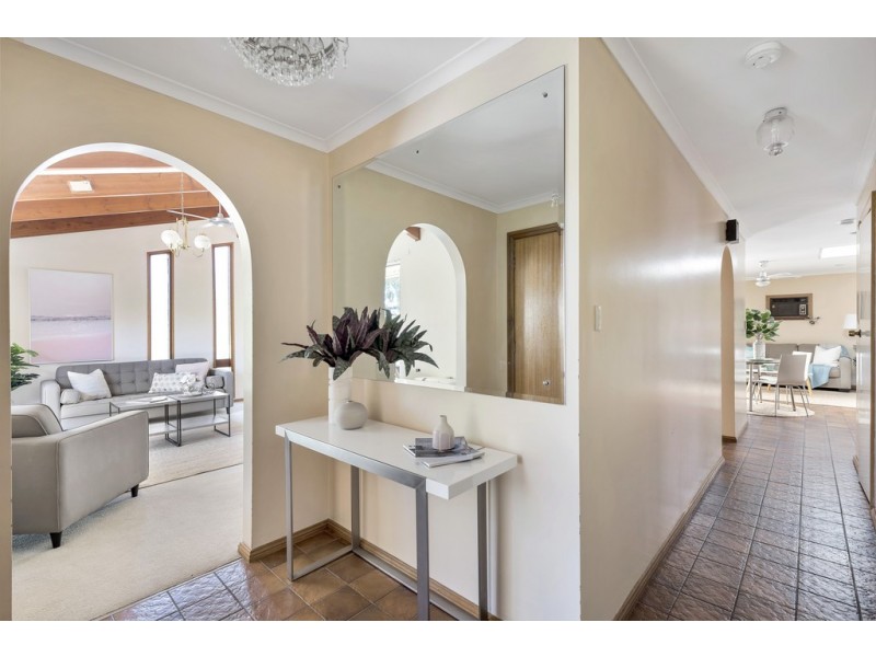 22 Glenhuntly Drive, Flagstaff Hill SA 5159