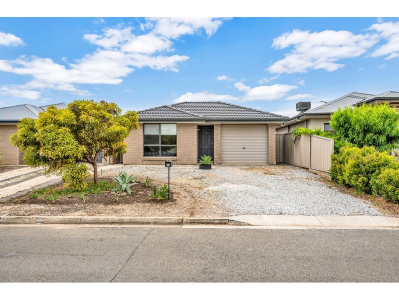 23 Sovereign Drive, Woodcroft SA 5162
