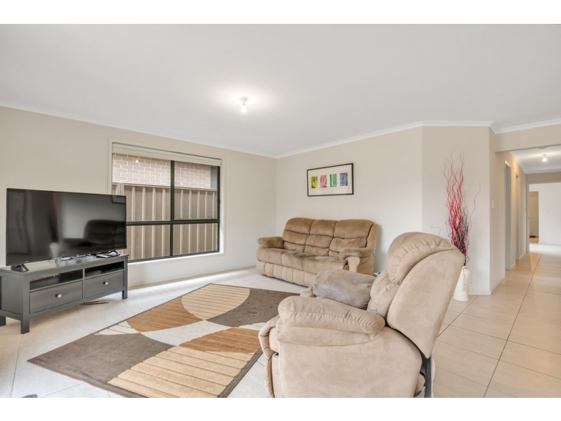 23 Sovereign Drive, Woodcroft SA 5162