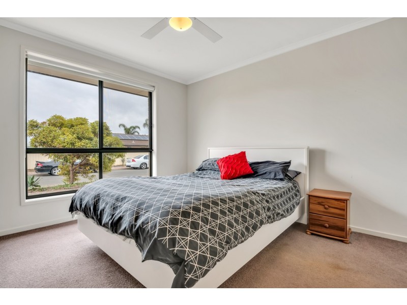 23 Sovereign Drive, Woodcroft SA 5162