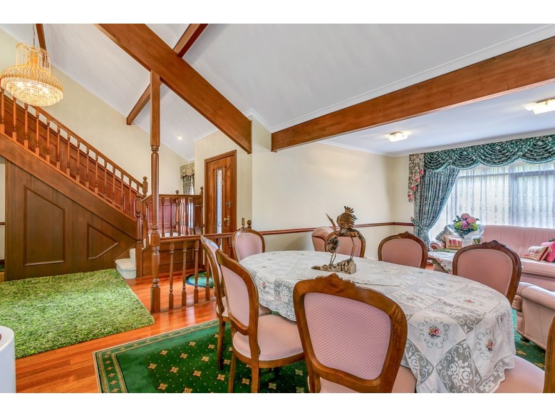 5 College Avenue, Aberfoyle Park SA 5159