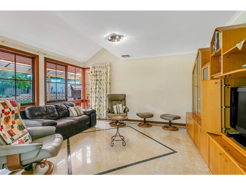 5 College Avenue, Aberfoyle Park SA 5159