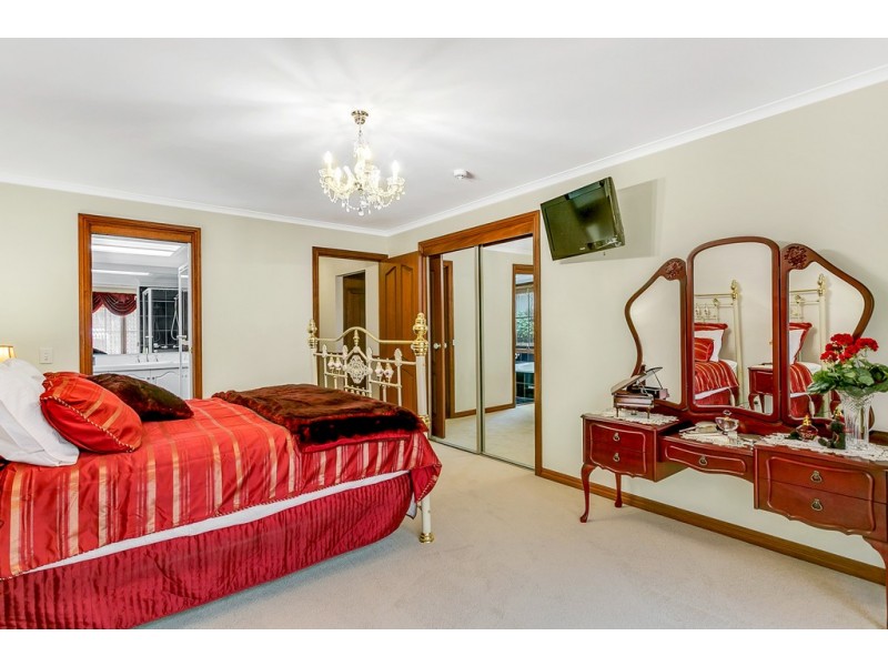 5 College Avenue, Aberfoyle Park SA 5159