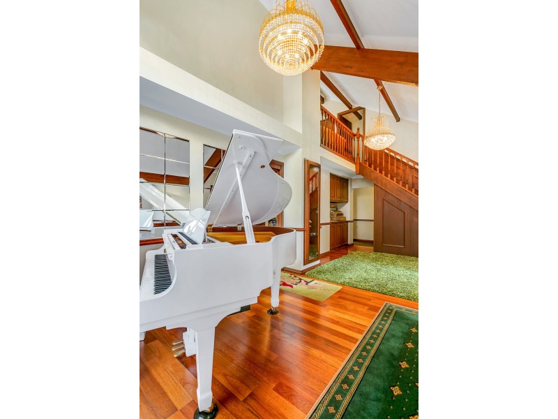 5 College Avenue, Aberfoyle Park SA 5159