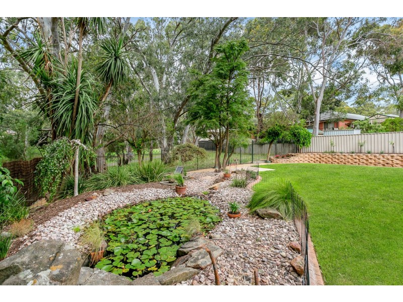 5 College Avenue, Aberfoyle Park SA 5159