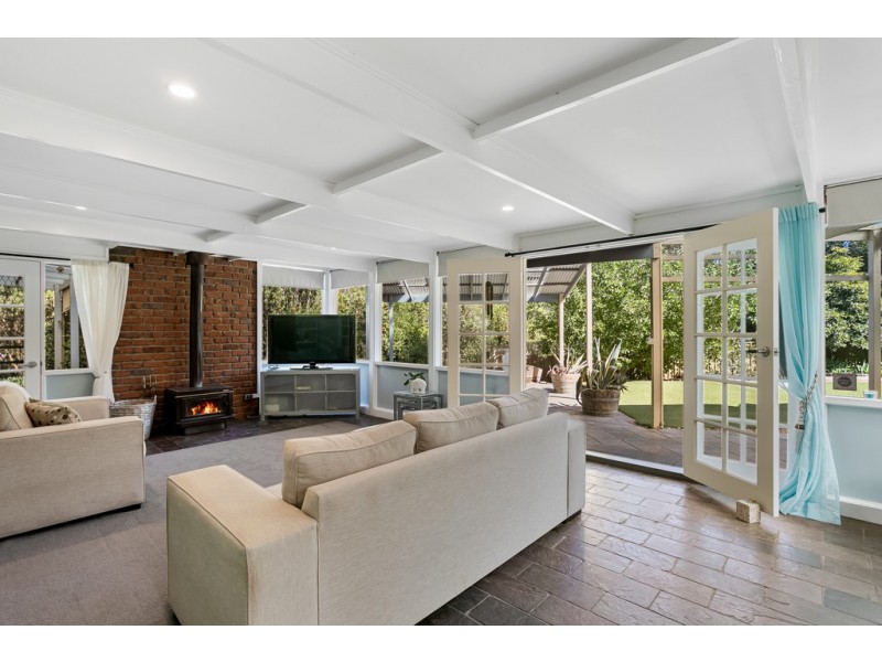 4 Radiata Place, Aberfoyle Park SA 5159