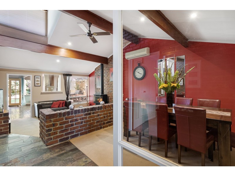 4 Radiata Place, Aberfoyle Park SA 5159