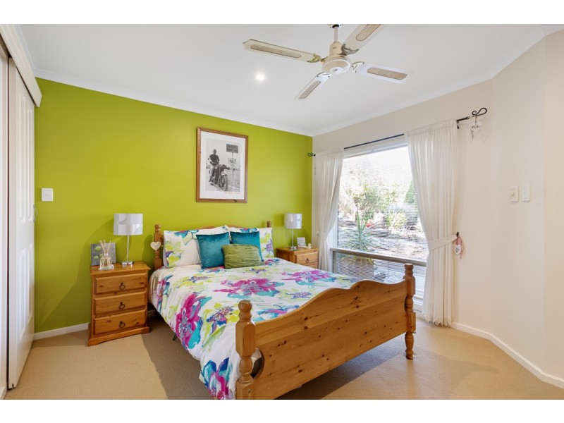 4 Radiata Place, Aberfoyle Park SA 5159