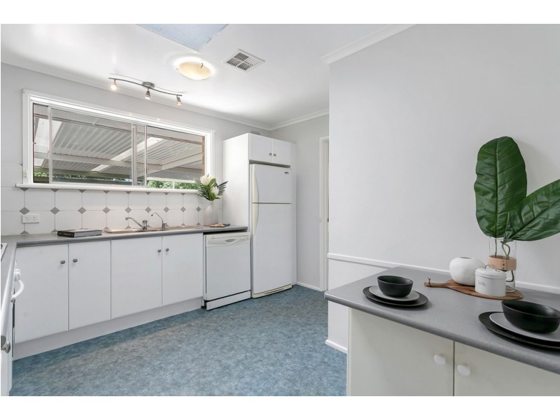 9 Vynland Drive, Flagstaff Hill SA 5159