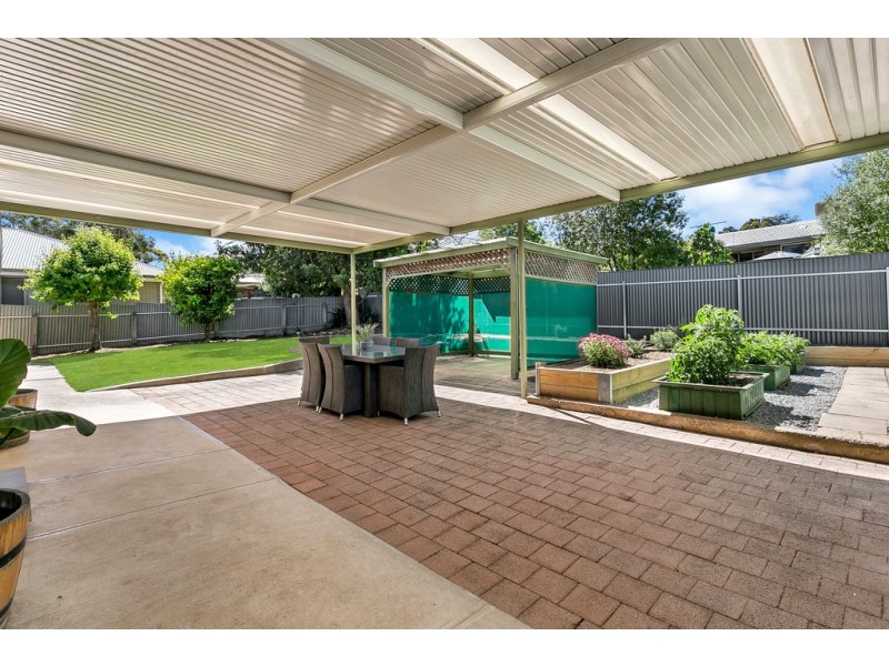 9 Vynland Drive, Flagstaff Hill SA 5159