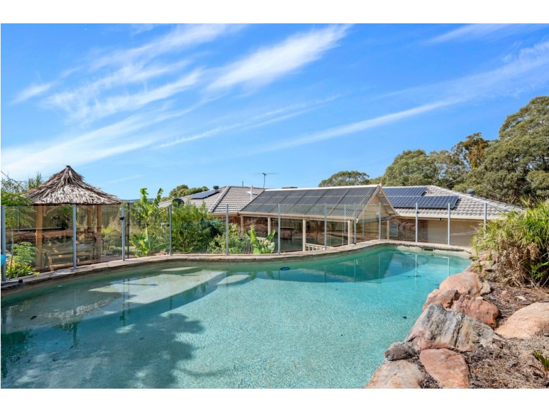 1 Brookside Walk, Aberfoyle Park SA 5159