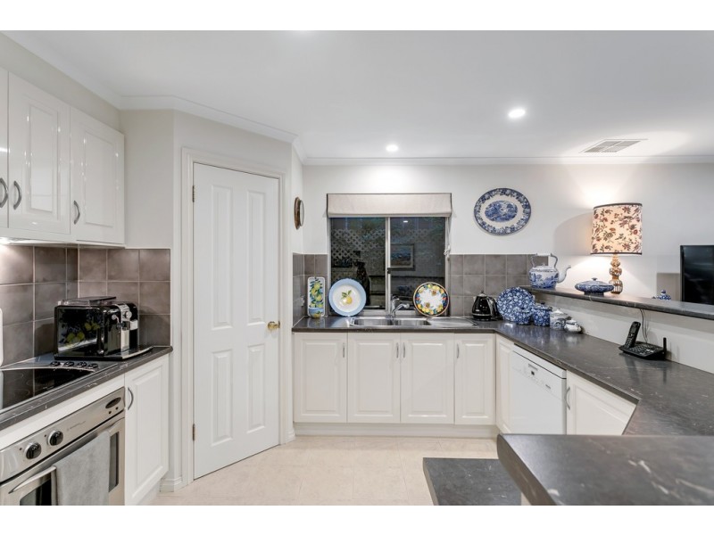 34 Eucalypt Circuit, Flagstaff Hill SA 5159