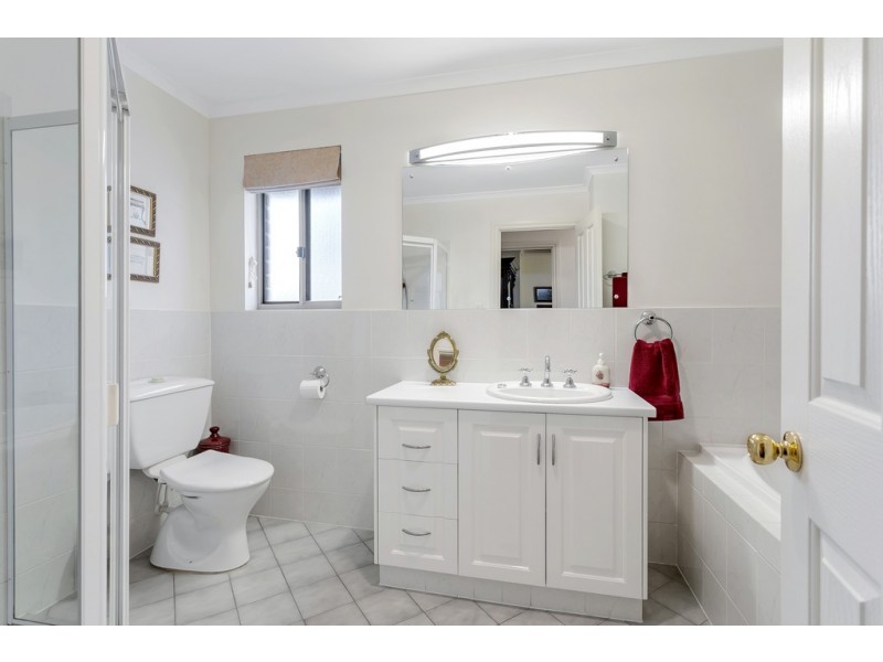 34 Eucalypt Circuit, Flagstaff Hill SA 5159