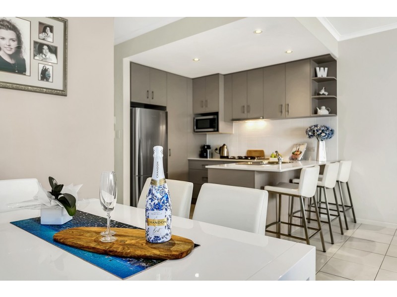 4B Parsons Grove, Park Holme SA 5043