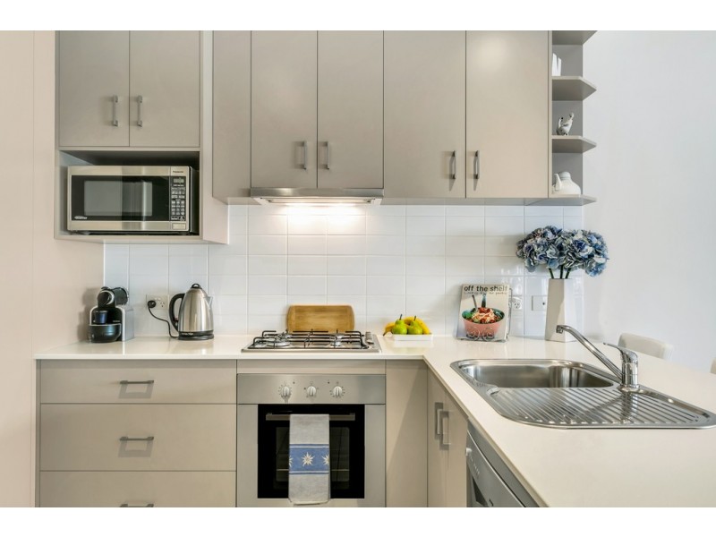 4B Parsons Grove, Park Holme SA 5043