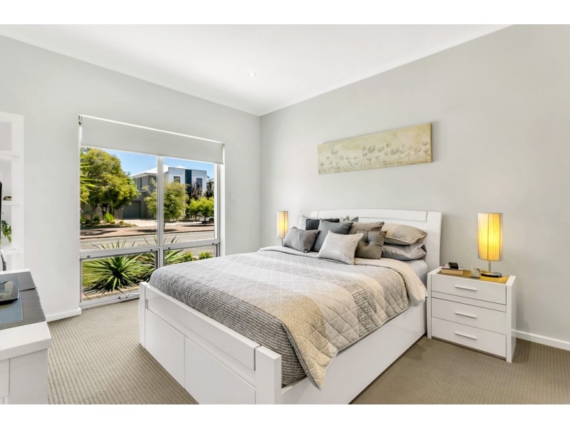 4B Parsons Grove, Park Holme SA 5043