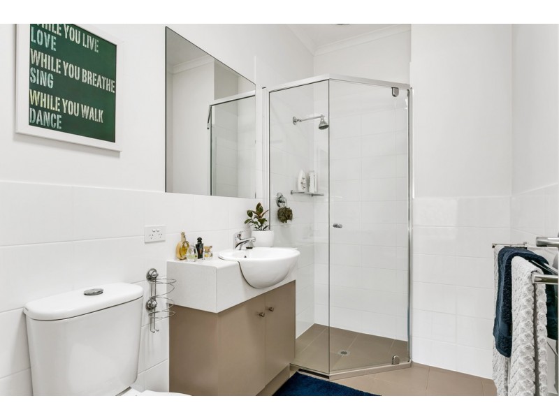 4B Parsons Grove, Park Holme SA 5043