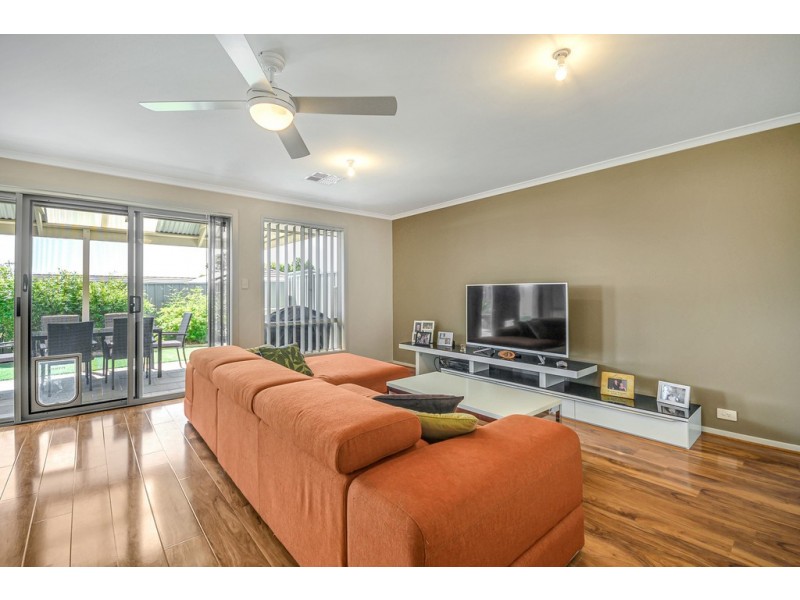 18 Orbit Court, Woodcroft SA 5162