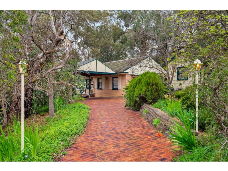 2 Rustic Avenue, Coromandel Valley SA 5051