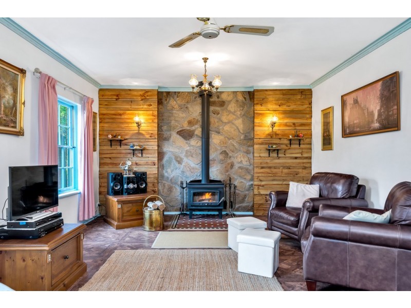 2 Rustic Avenue, Coromandel Valley SA 5051