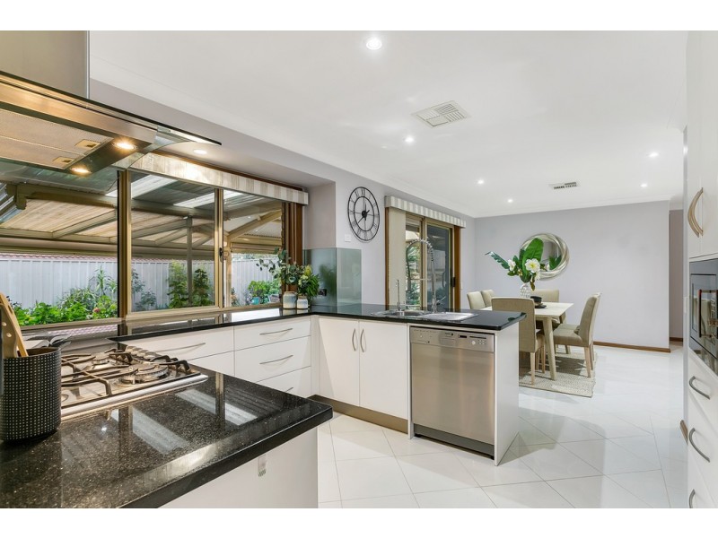 24 Kings Hill Circuit, Onkaparinga Hills SA 5163