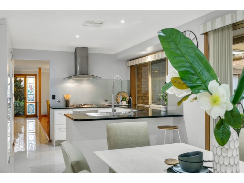 24 Kings Hill Circuit, Onkaparinga Hills SA 5163