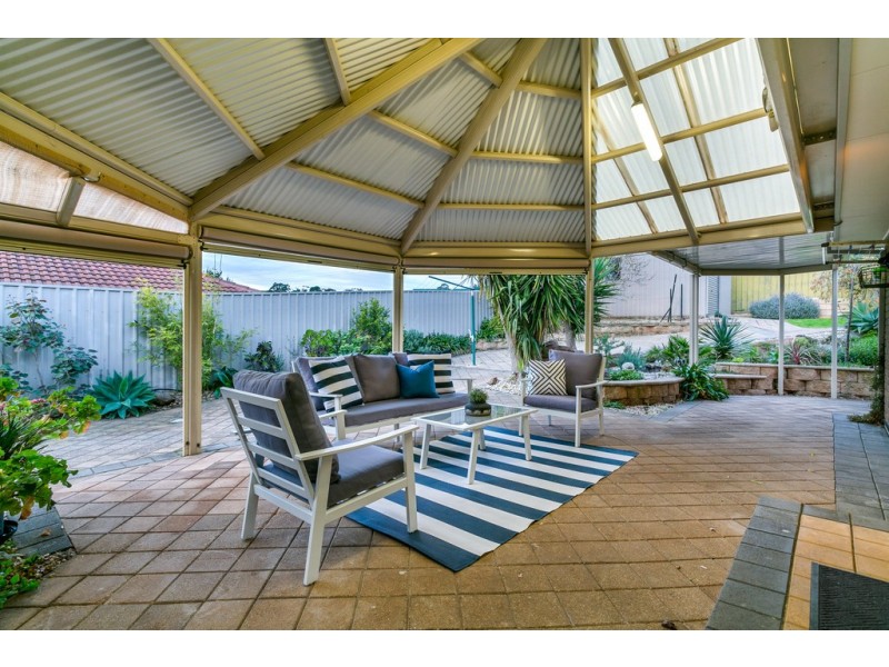 24 Kings Hill Circuit, Onkaparinga Hills SA 5163